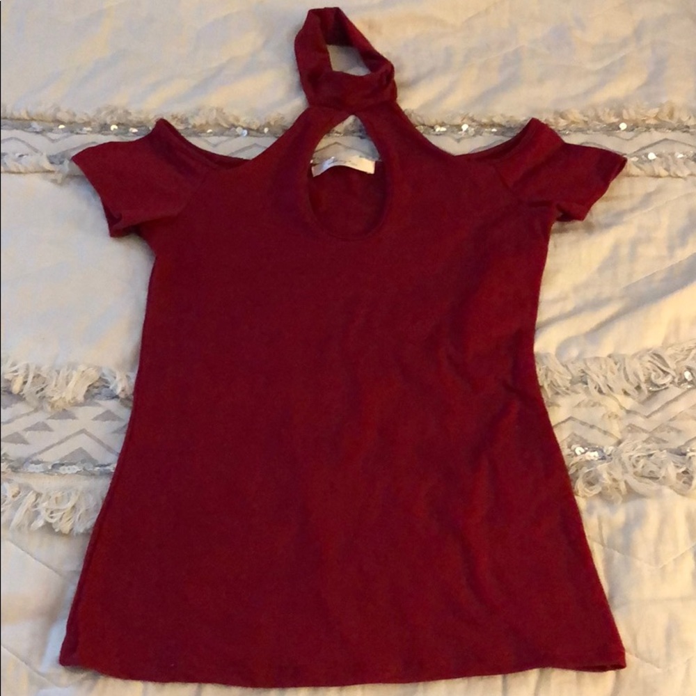 Halter/off the shoulder top